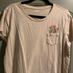 Floral pocket old navy shirt!